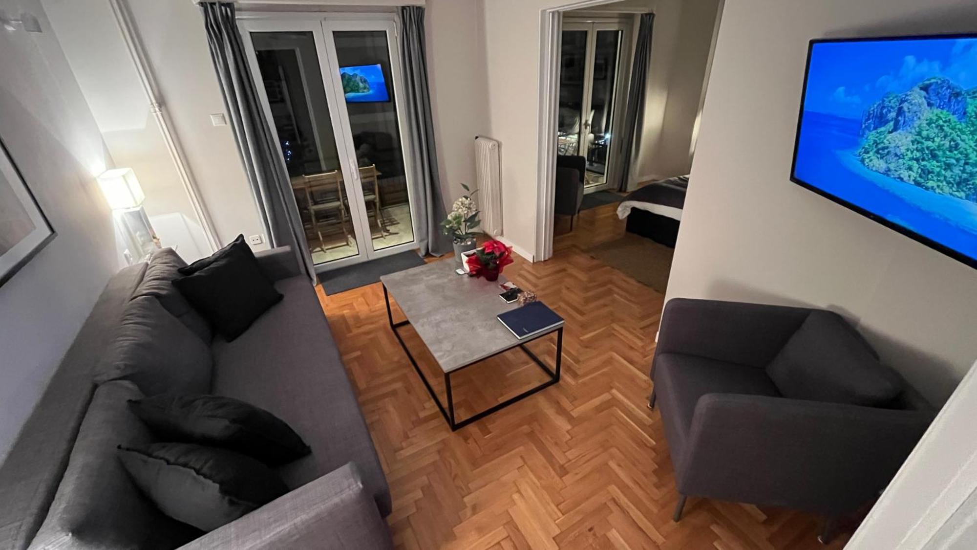 4 Newly Renovated Charming Apartments Steps From Panormou Metro Station Atene Esterno foto