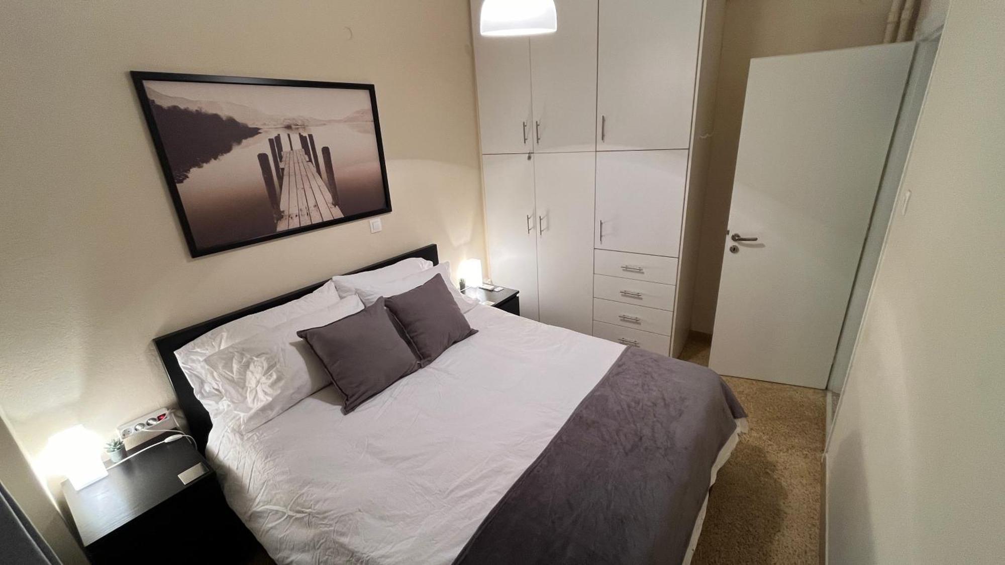 4 Newly Renovated Charming Apartments Steps From Panormou Metro Station Atene Camera foto