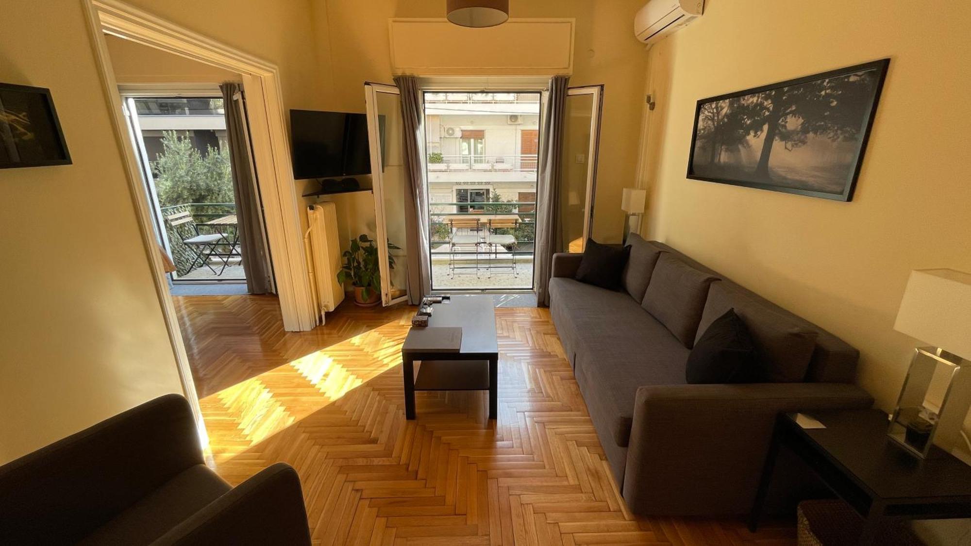 4 Newly Renovated Charming Apartments Steps From Panormou Metro Station Atene Camera foto