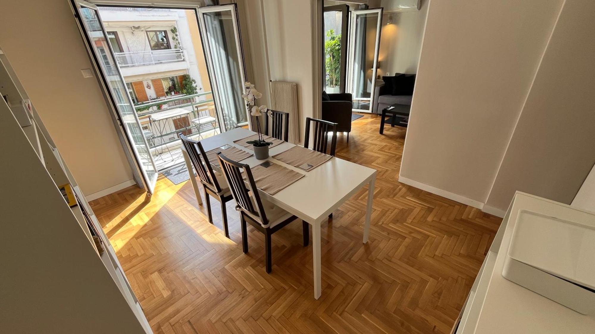 4 Newly Renovated Charming Apartments Steps From Panormou Metro Station Atene Camera foto