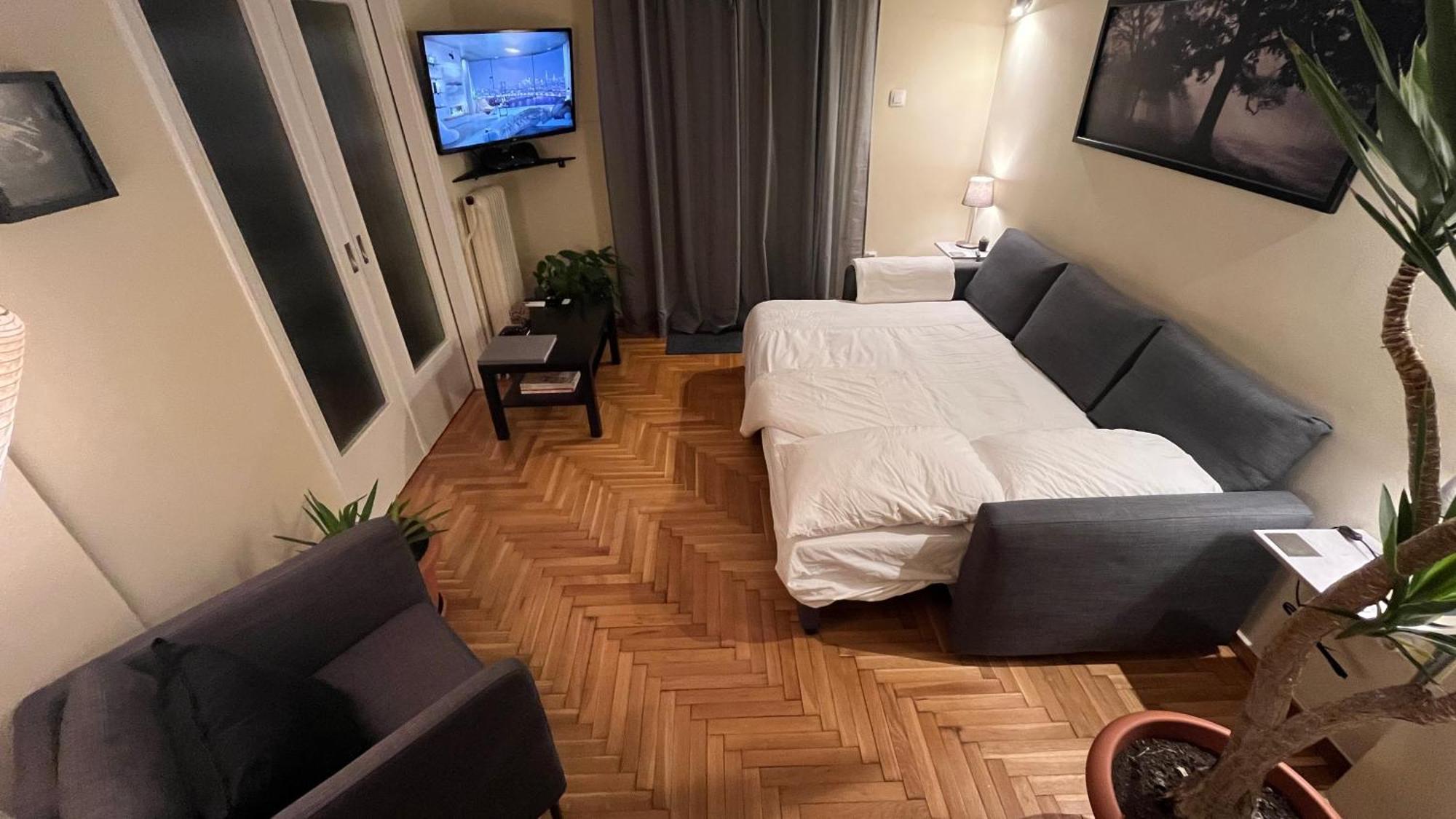 4 Newly Renovated Charming Apartments Steps From Panormou Metro Station Atene Camera foto