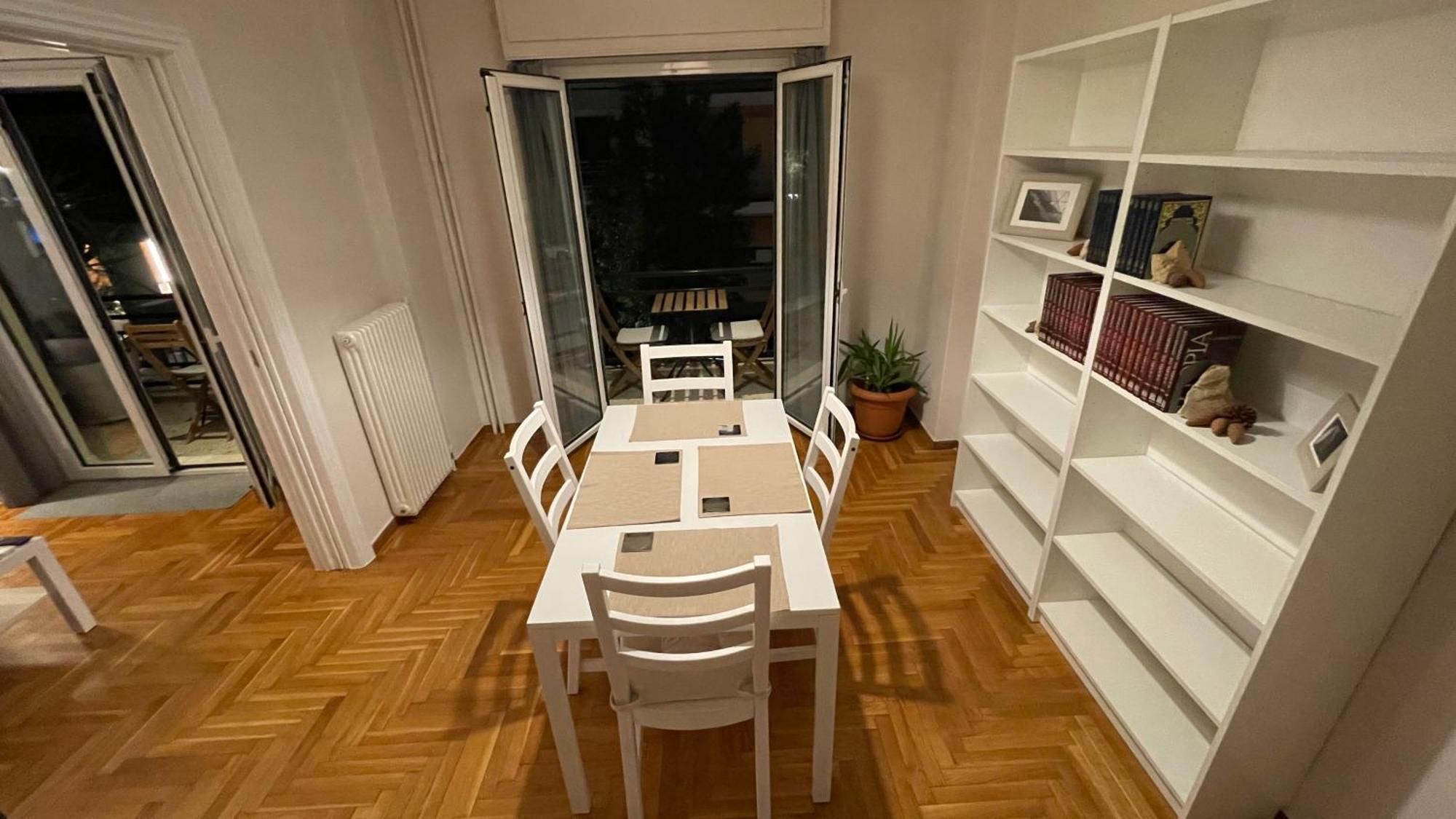 4 Newly Renovated Charming Apartments Steps From Panormou Metro Station Atene Camera foto