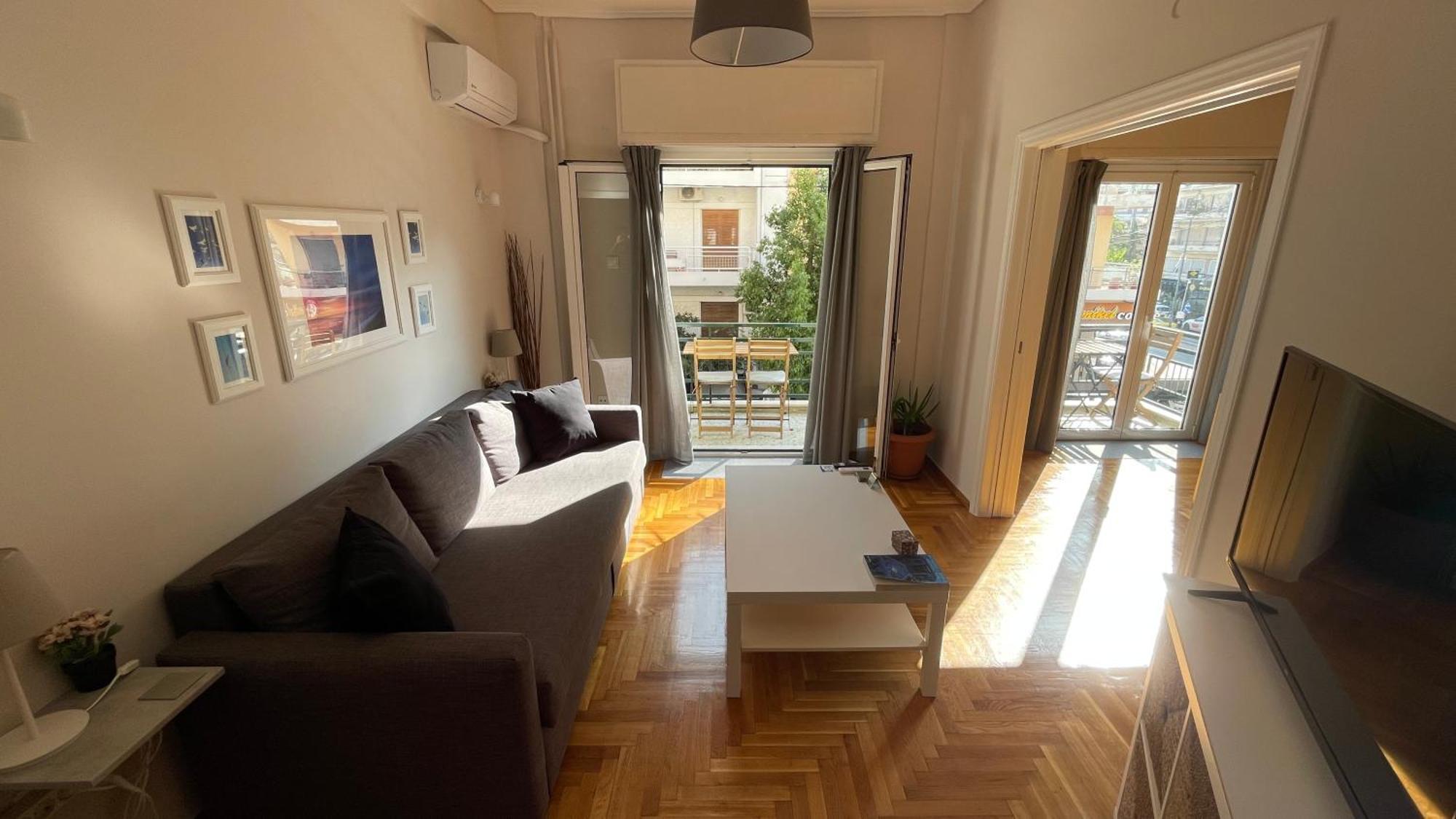 4 Newly Renovated Charming Apartments Steps From Panormou Metro Station Atene Camera foto